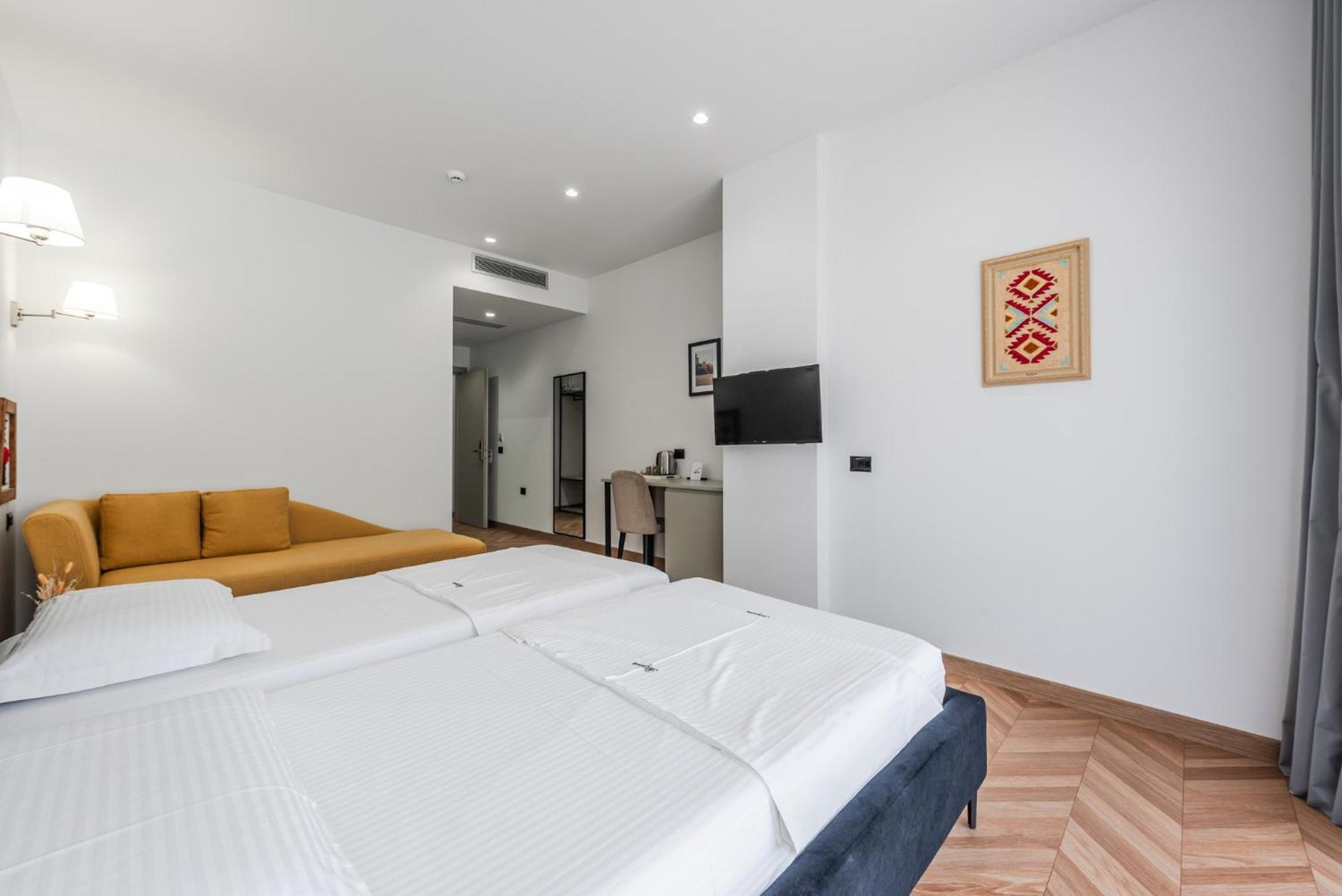 Polifonia City Loft By Kondo Stays Vlore Exterior photo